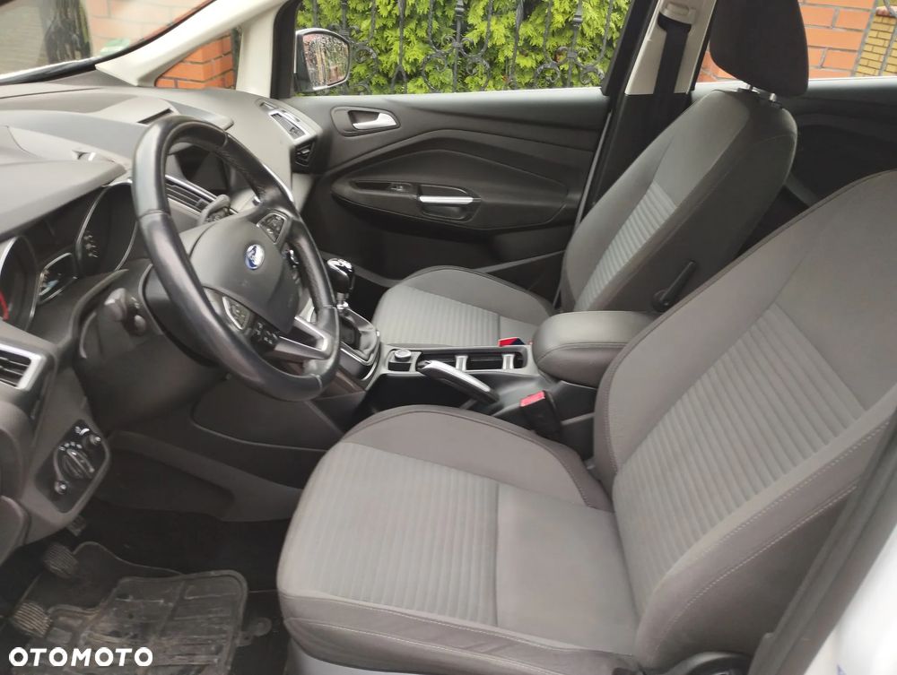 Ford C-MAX 2.0 TDCi Start-Stop-System Titanium - 19