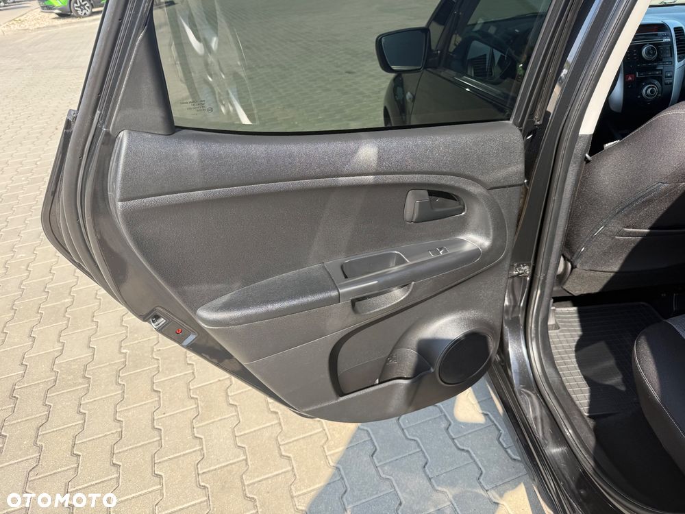 Kia Venga 1.4 CVVT Dream Team Edition - 19