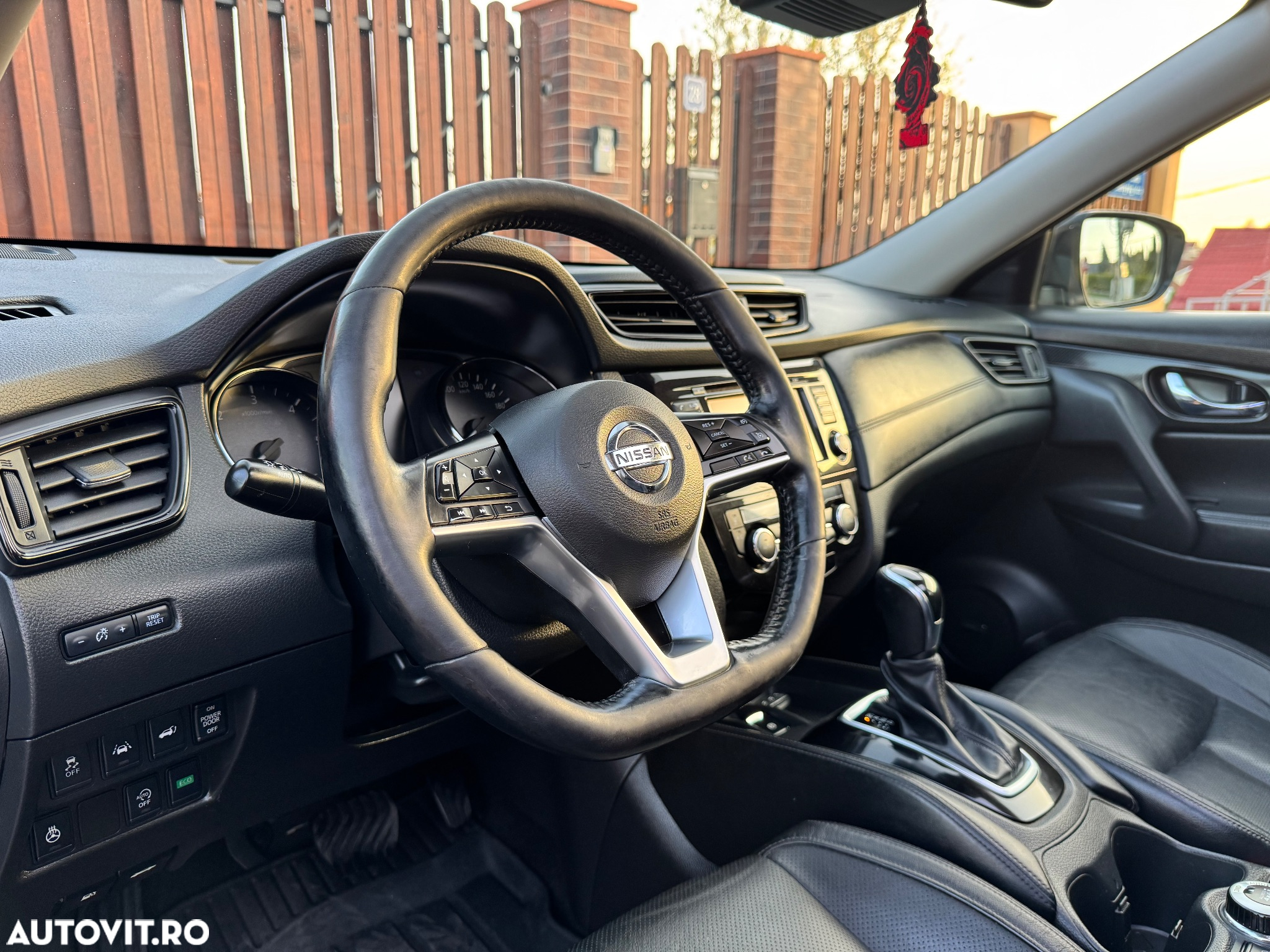 Nissan X-Trail 2.0 dCi ALL-MODE 4x4i Xtronic Acenta - 18