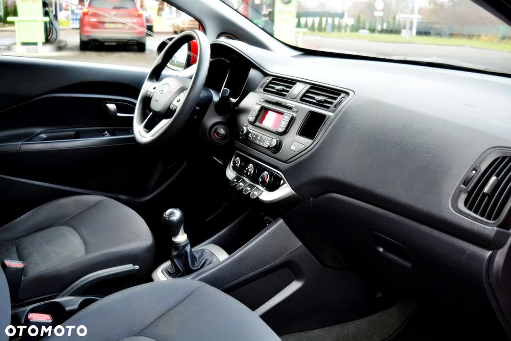 Kia Rio 1.2 Attract - 15