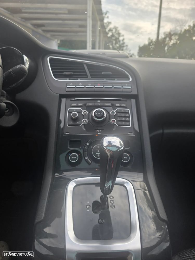 Peugeot 5008 2014 photo 2