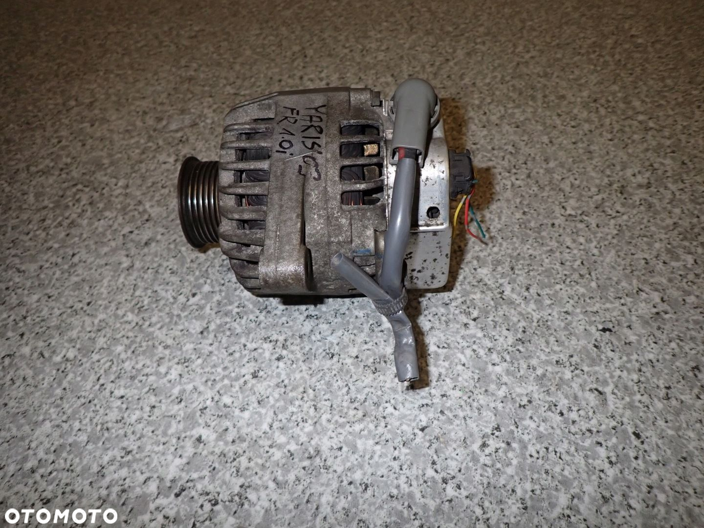 TOYOTA YARIS 99-05 1.0 1.3 FRANCJA ALTERNATOR 6PK - 5