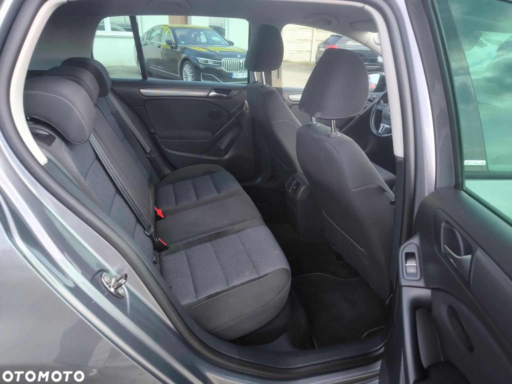 Volkswagen Golf 1.6 TDI DPF BlueMotion Technology Style - 12