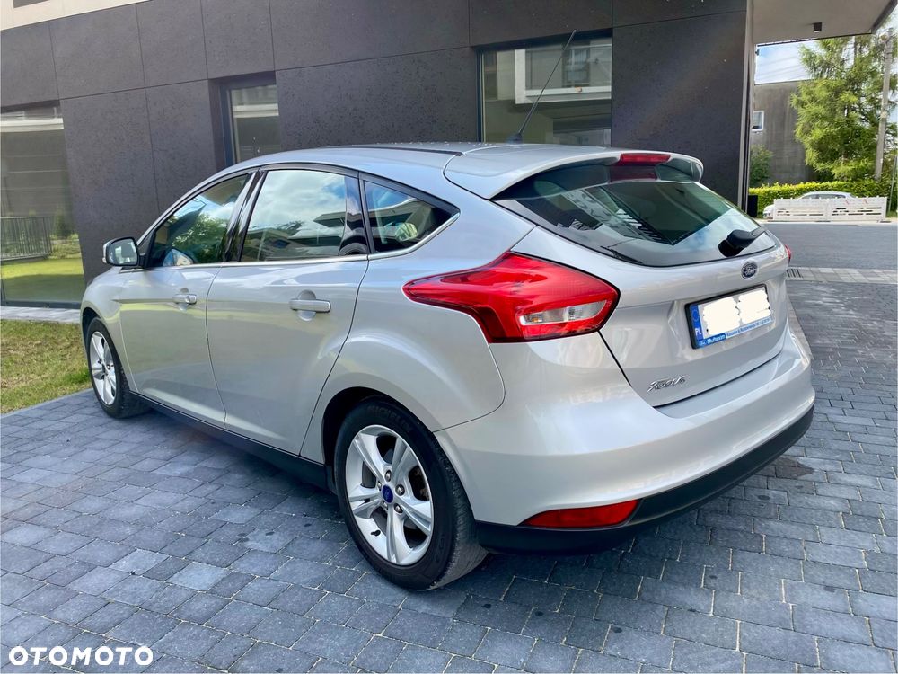 Ford Focus 1.6 Gold X - 24