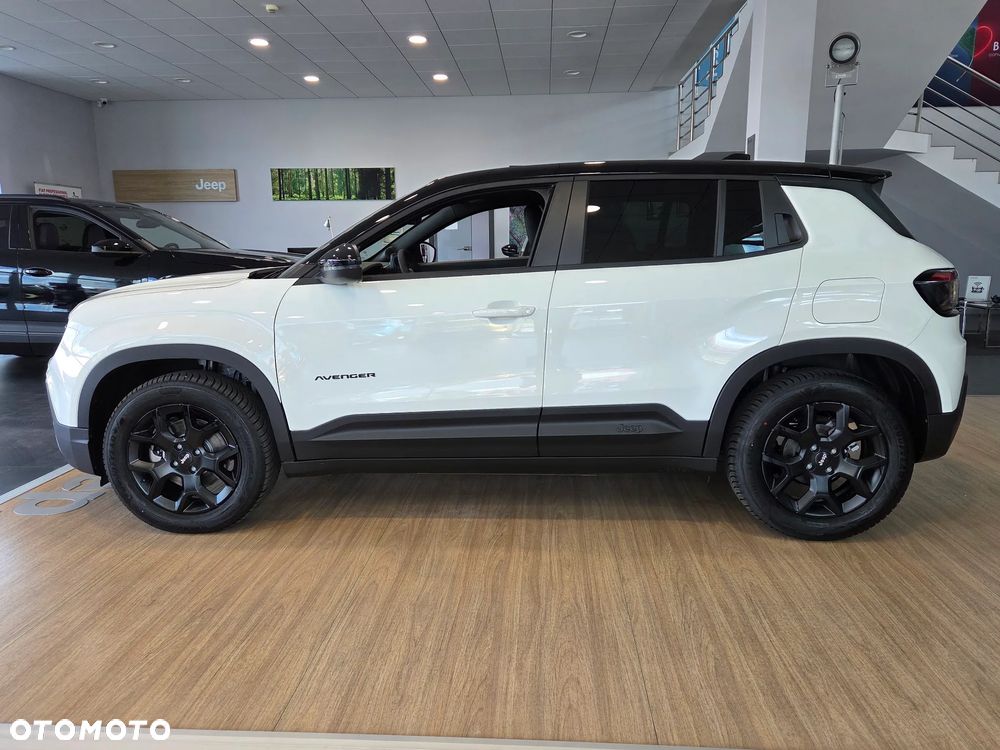 Jeep Avenger 1.2 T3 mHEV Black Edition FWD eDCT6 - 8