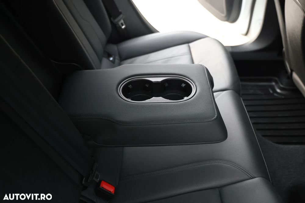 Audi A3 Limuzina 30 TDI S tronic S line - 12