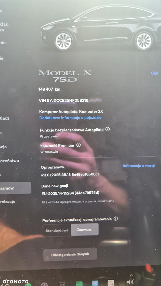 Tesla Model X - 30