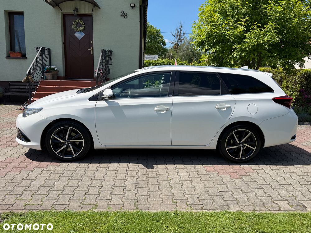 Toyota Auris 1.8 VVT-i Automatik Edition S+ - 3