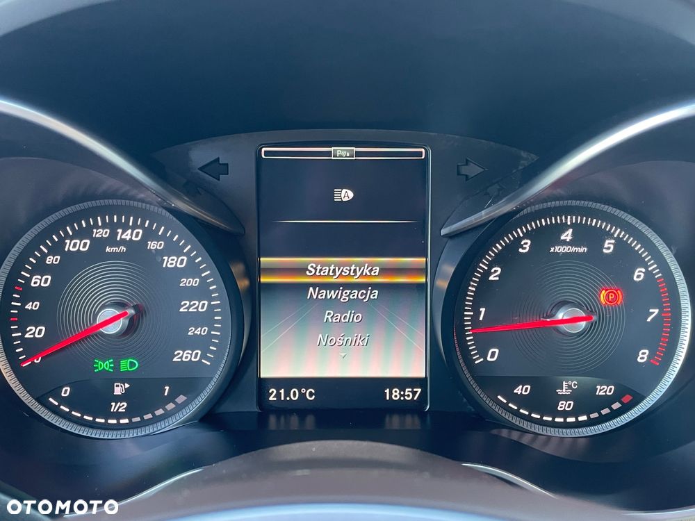 Mercedes-Benz Klasa C 180 Exclusive - 17