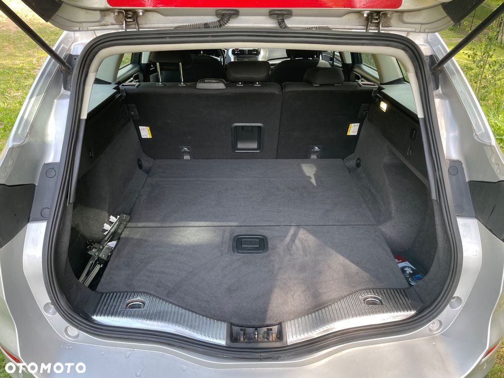 Ford Mondeo - 17