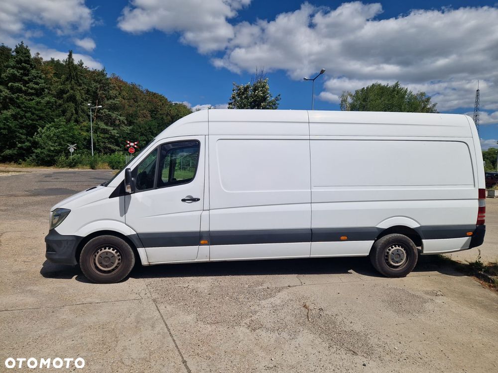 Mercedes-Benz Sprinter - 6