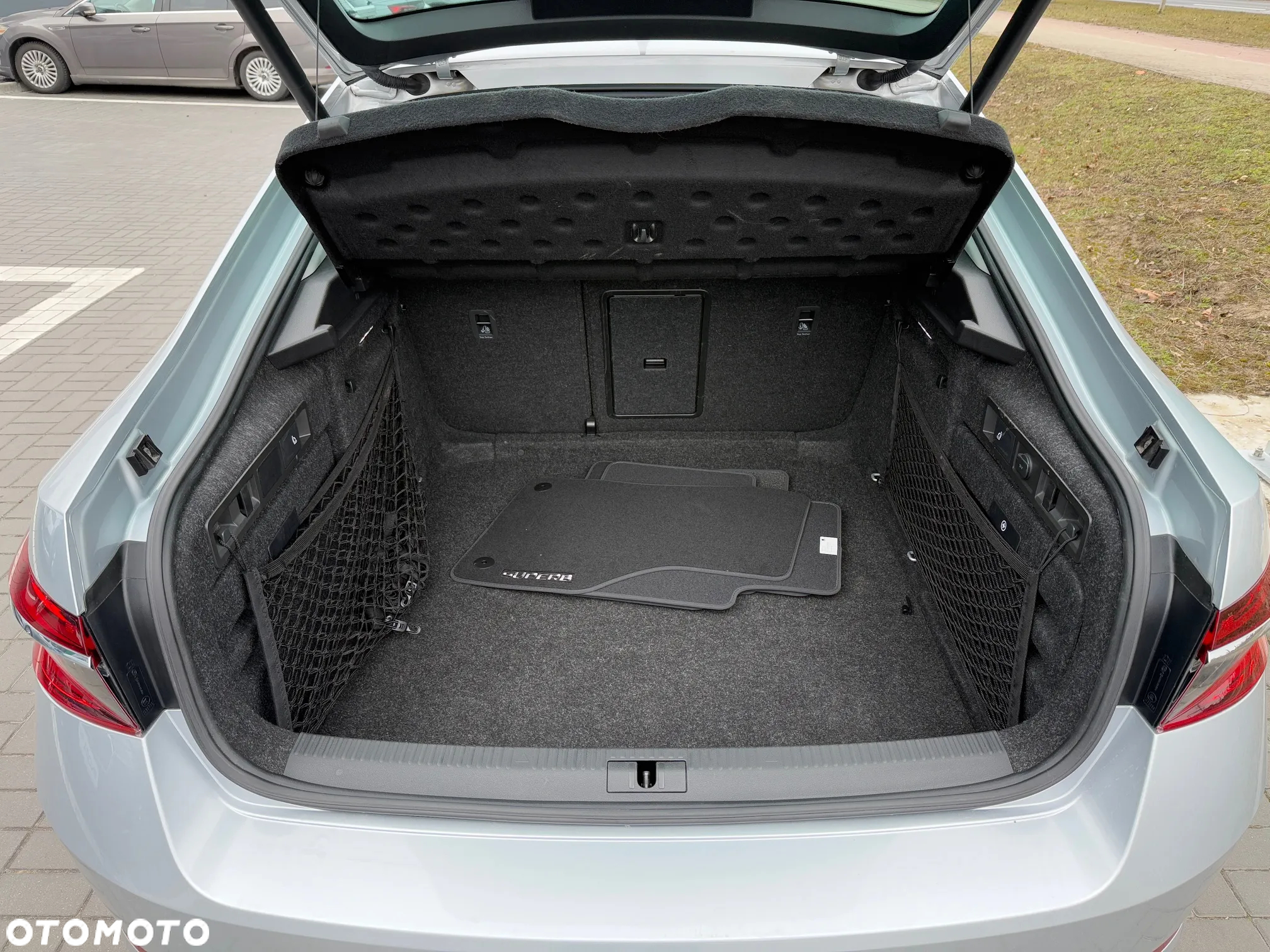 Skoda Superb 2.0 TDI SCR Style DSG - 13
