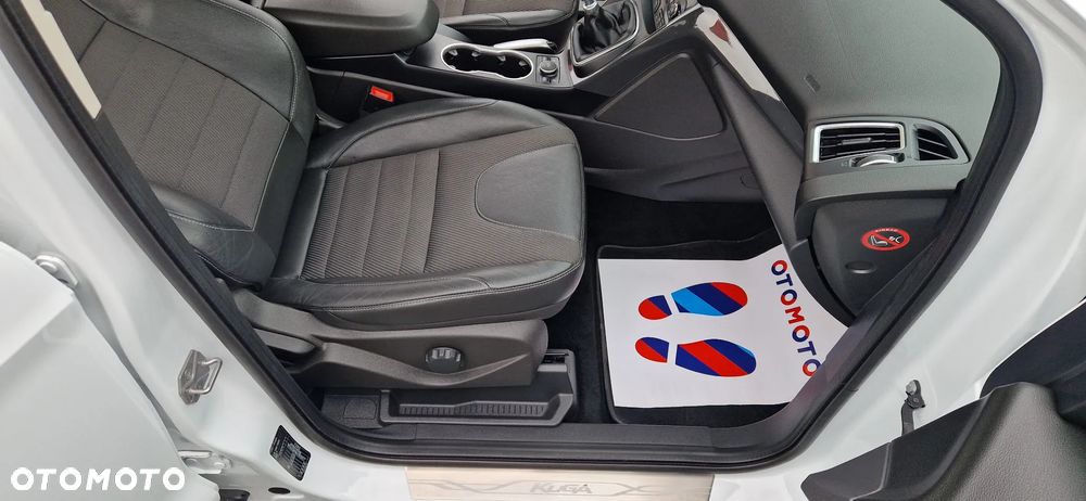 Ford Kuga 2.0 TDCi 4x2 Titanium - 26