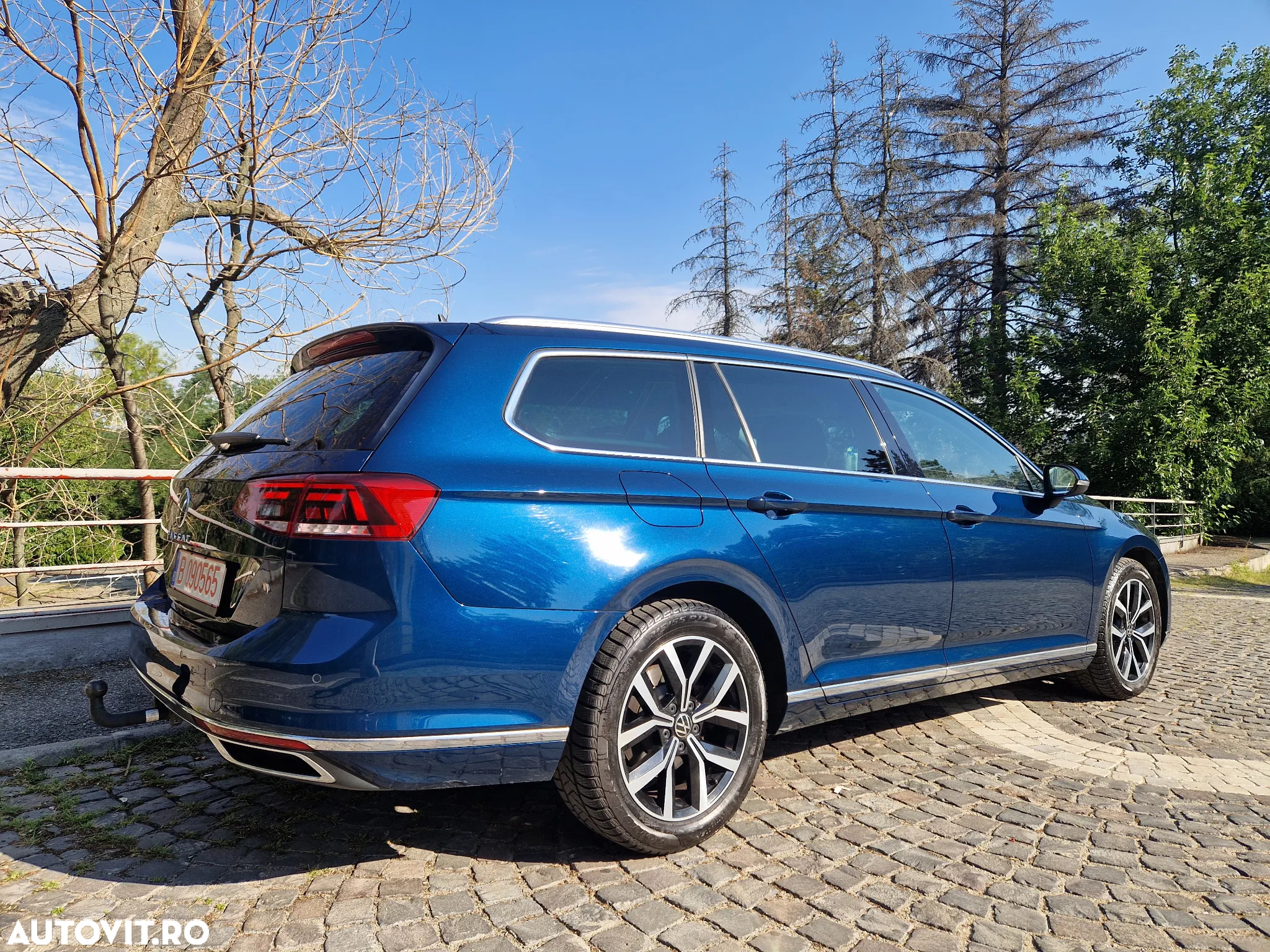 Volkswagen Passat 2.0 TDI SCR DSG Highline - 3