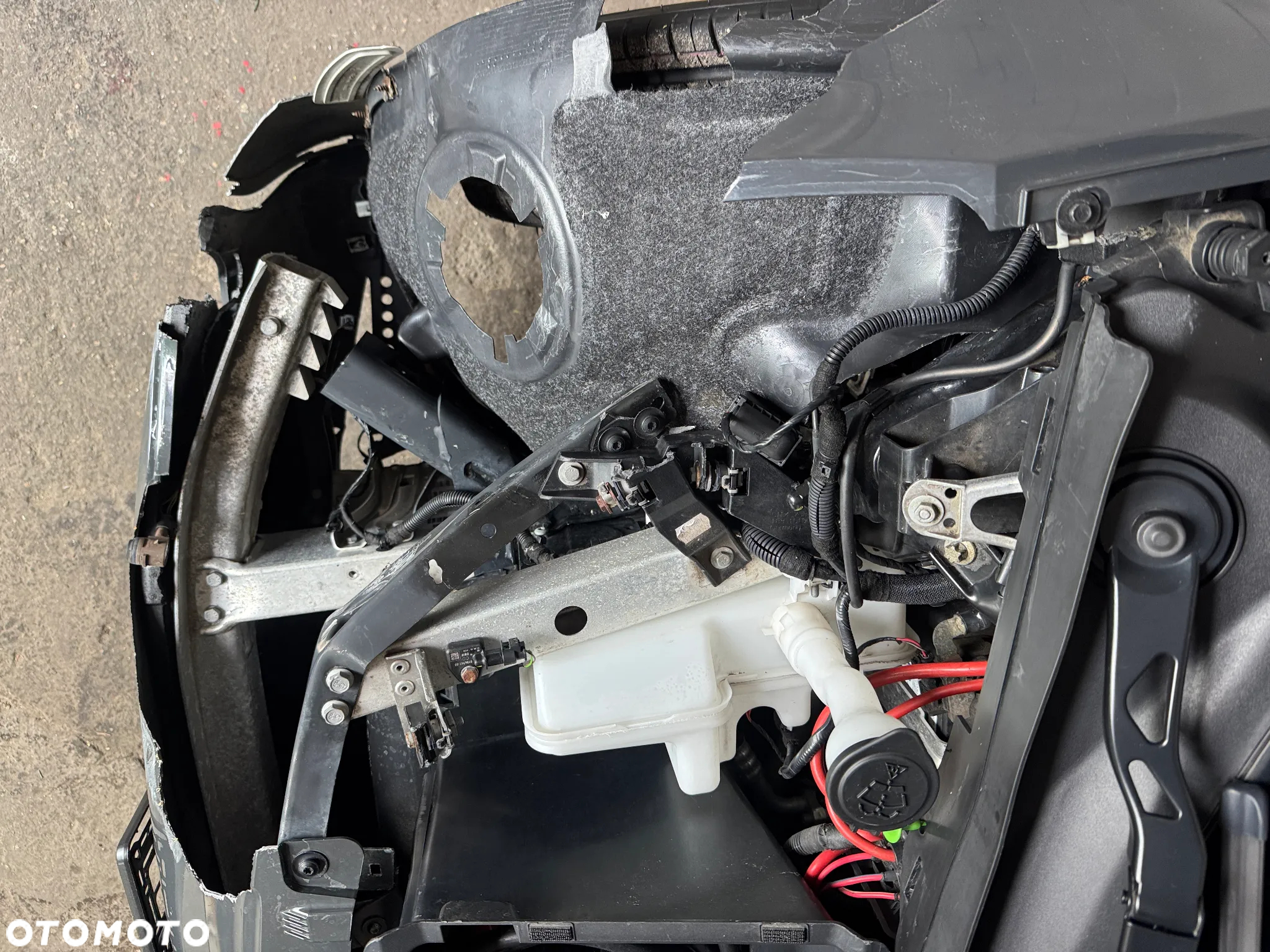 BMW i3 (60 Ah) Range Extender - 16
