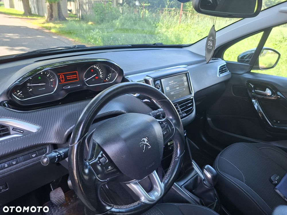 Peugeot 208 1.2 PureTech Allure S&S - 22
