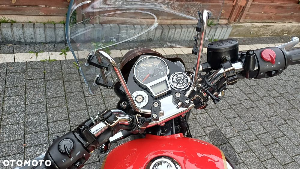 Royal Enfield Classic - 12
