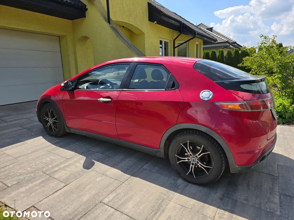 Honda Civic 1.8 Executive - 3