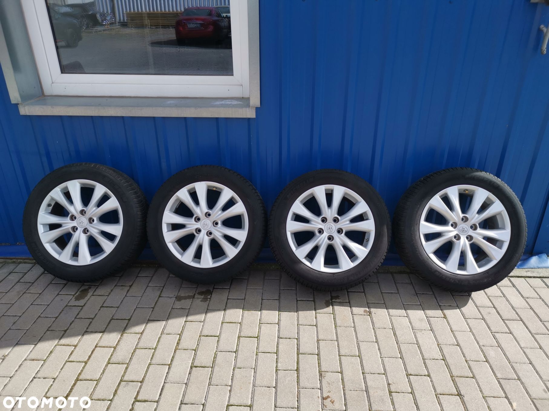 TOYOTA RAV4 IV KOLA FELGI ALUFELGI OPONY ZIMA 235/55R18 - 1