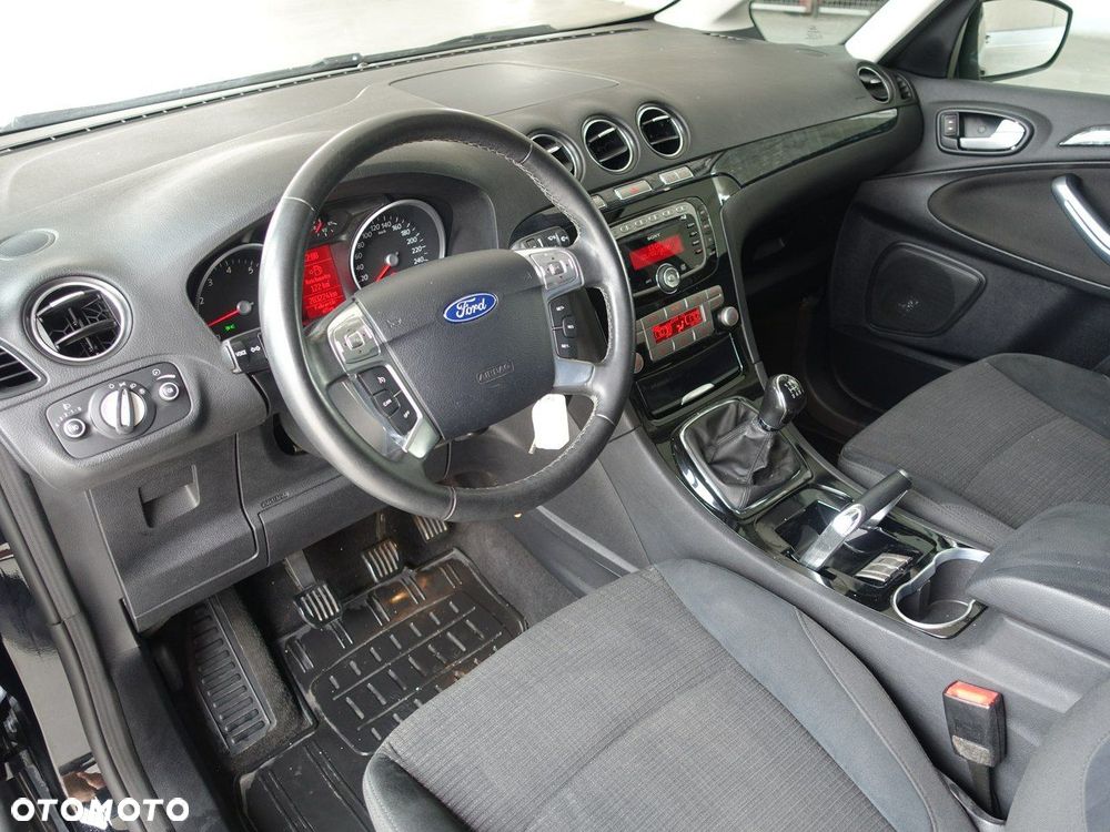 Ford Galaxy 2.0 Platinium X (Ghia) - 14