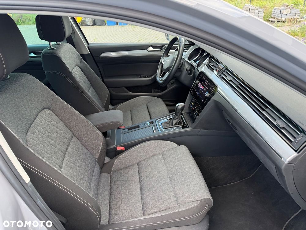 Volkswagen Passat 2.0 TDI BMT Trendline DSG7 - 22