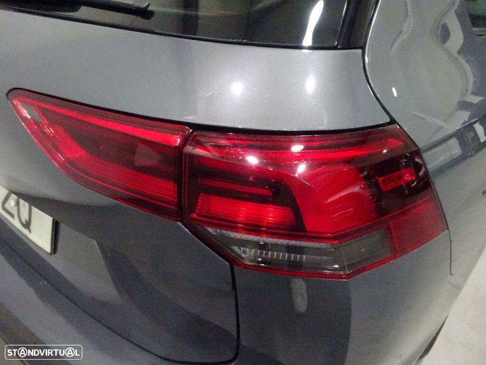 VW Golf Variant 2.0 TDi Conceptline - 33