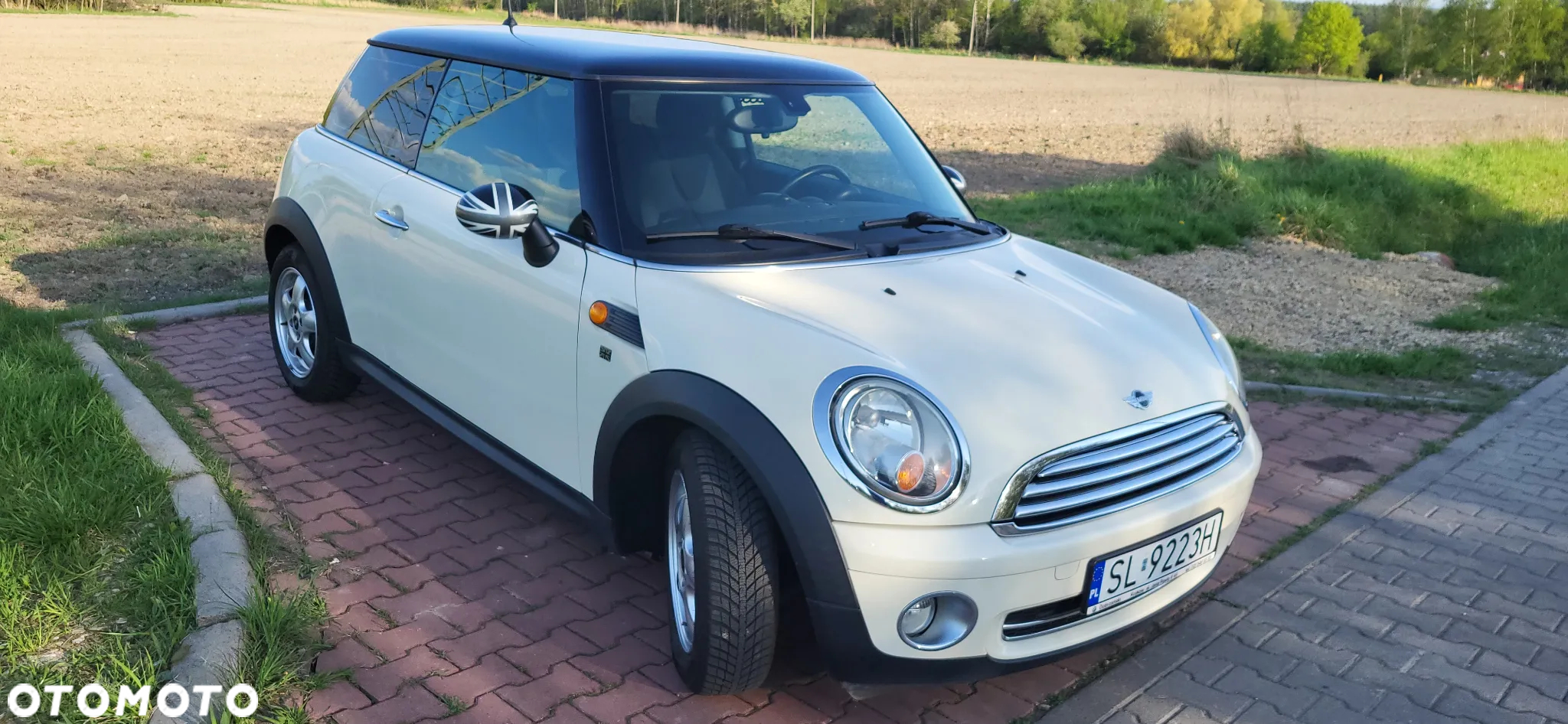 MINI ONE Standard - 4