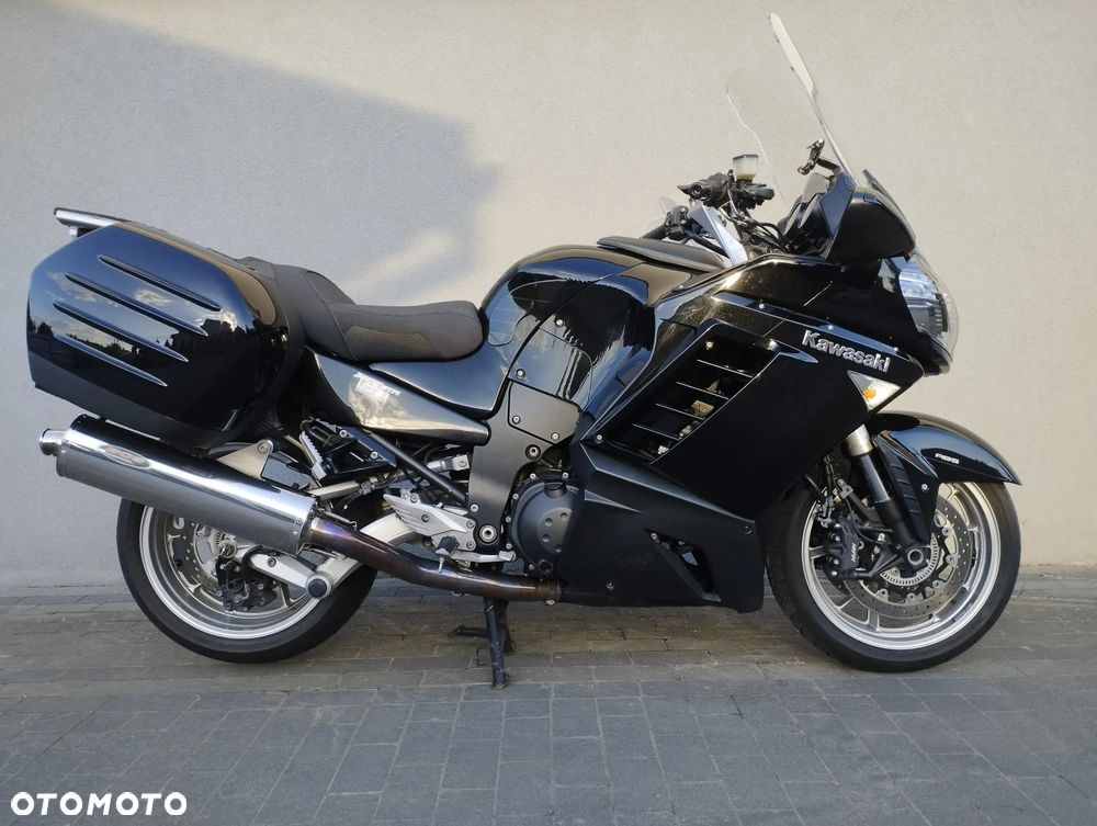 Kawasaki GTR - 2