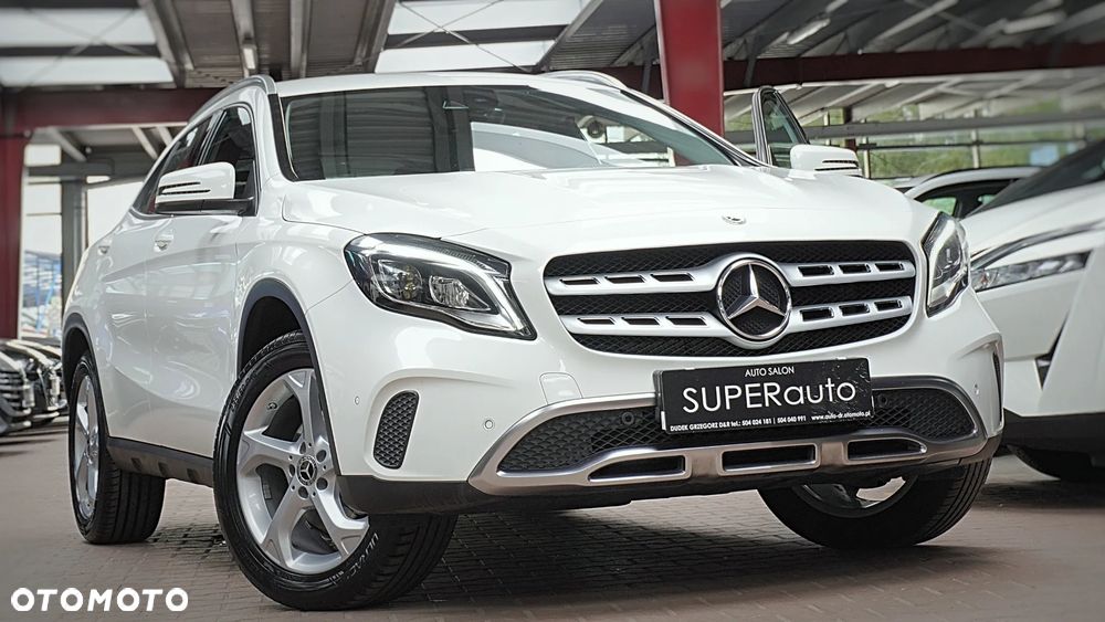 Mercedes-Benz GLA 200 7G-DCT - 1