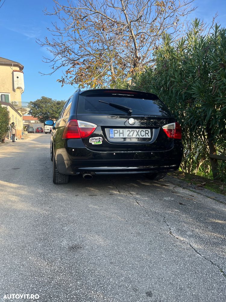 BMW Seria 3 320d - 11