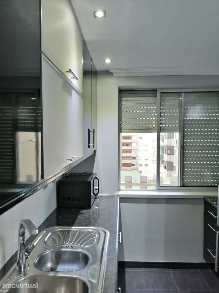 Apartamento T2 - junto às Colinas do Cruzeiro - Grande imagem: 5/33