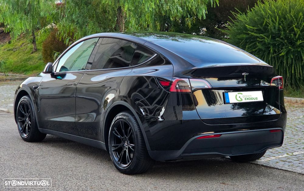 Tesla Model Y 2023 photo 3