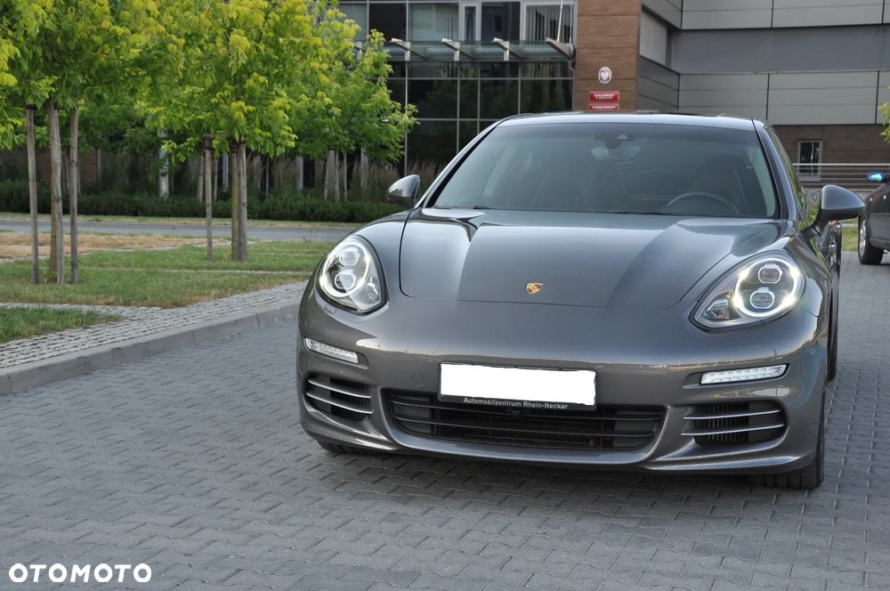 Porsche Panamera 4S - 2