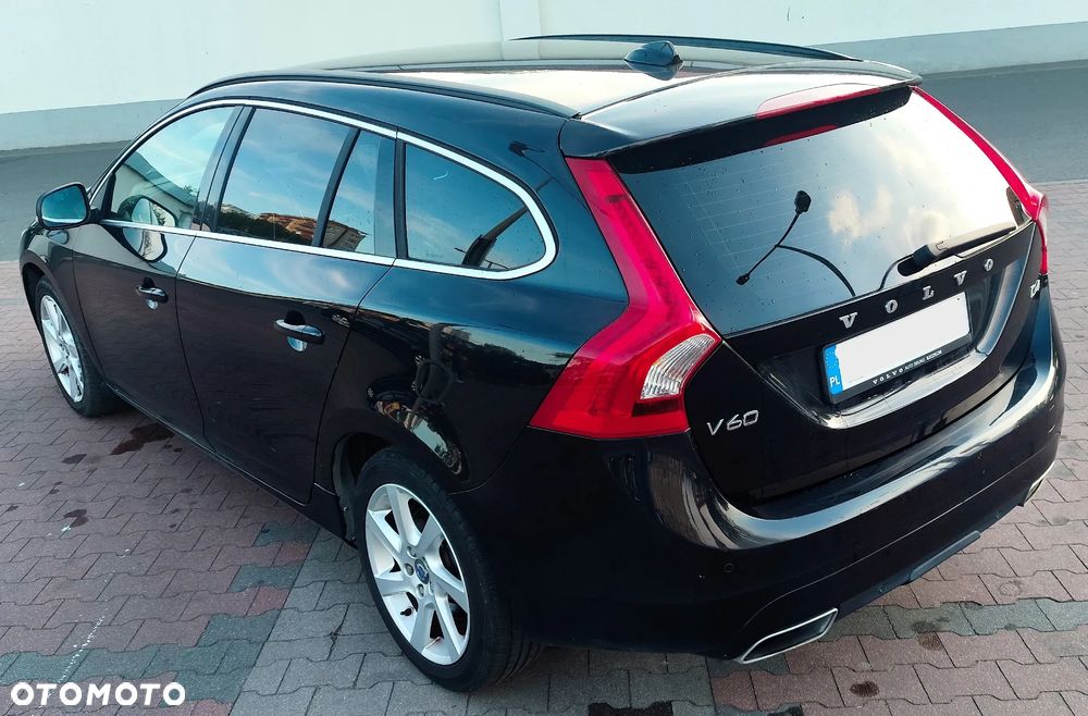 Volvo V60 D4 Drive-E Momentum - 9