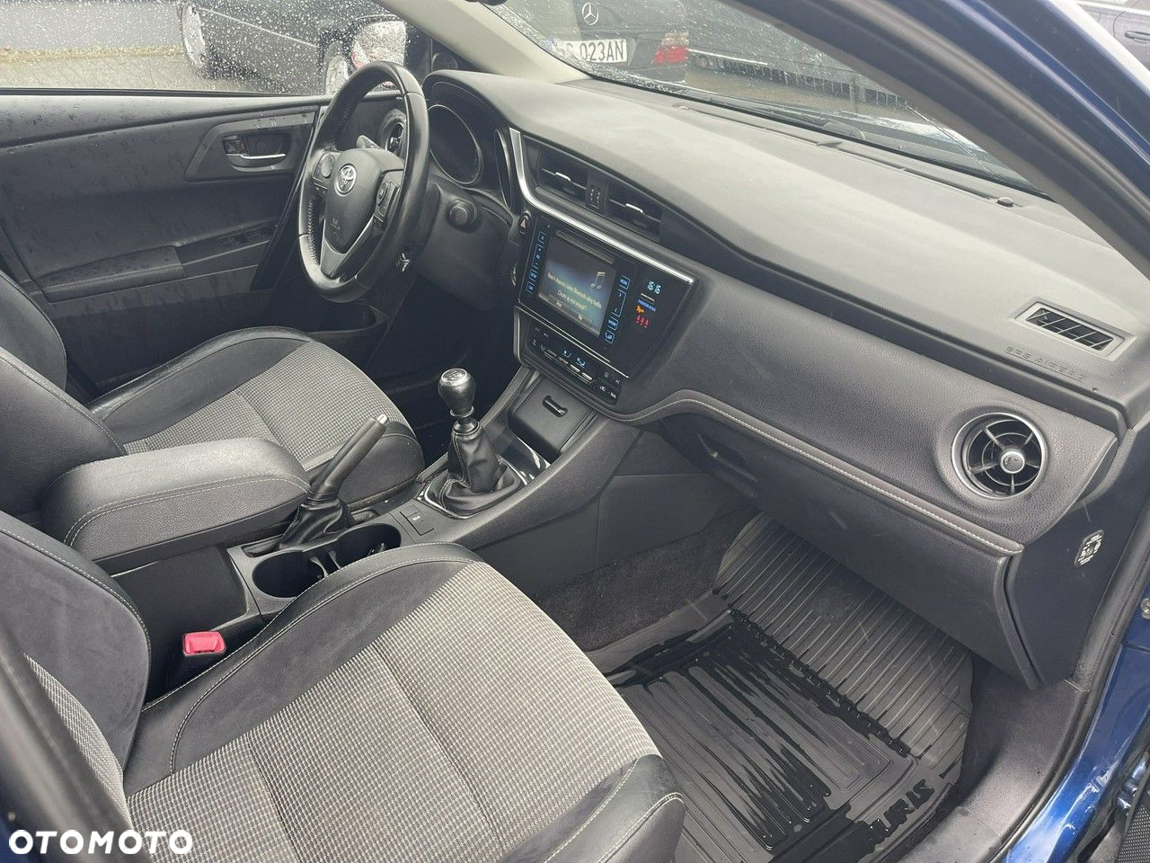 Toyota Auris 1.6 Valvematic Touring Sports Comfort - 10