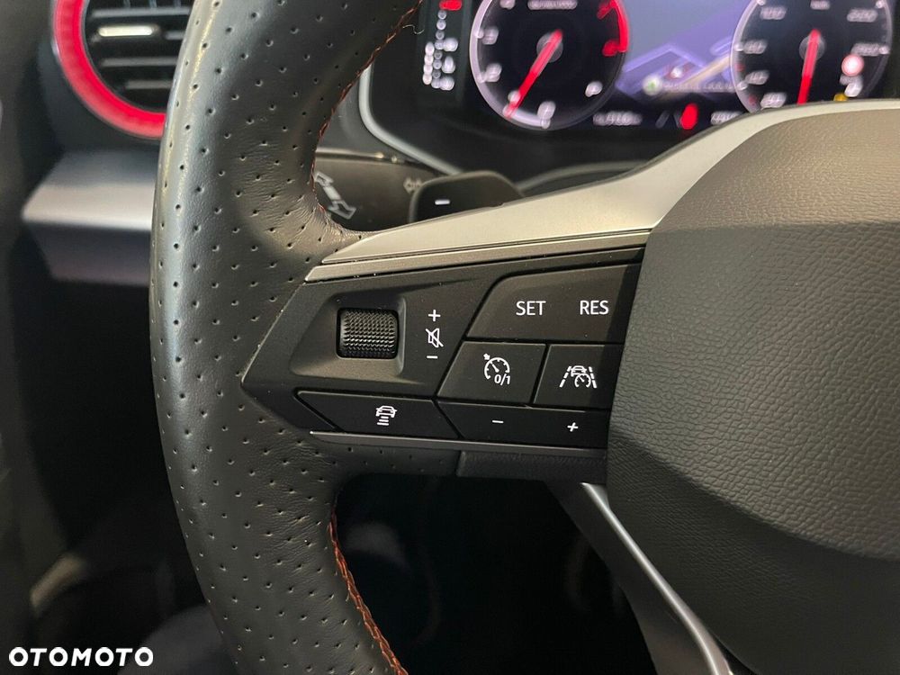 Seat Arona - 30