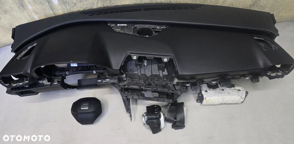 SEAT leon 4 IV DESKA KONSOLA KOKPIT AIRBAG - 1