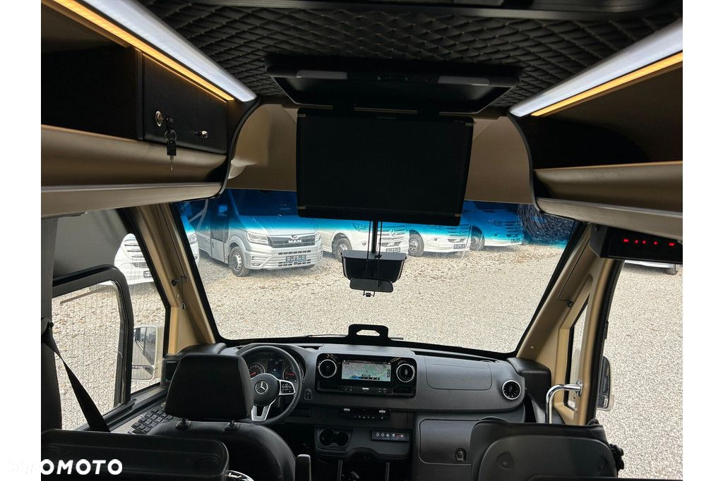 Mercedes-Benz Sprinter 519 - 20