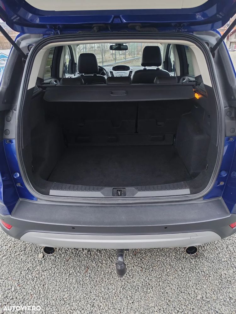 Ford Kuga 1.6 EcoBoost 2x4 Titanium - 30