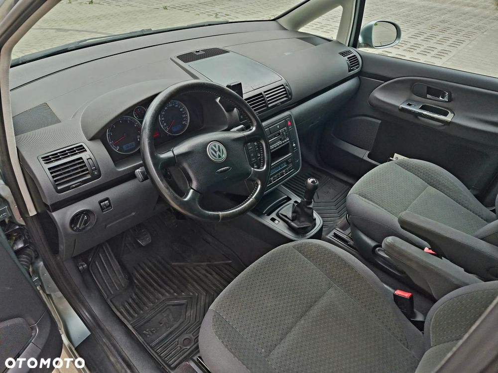 Volkswagen Sharan 1.8T Highline - 7