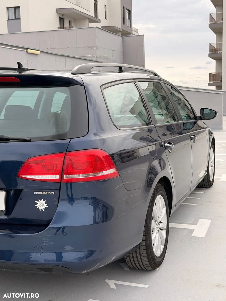 Volkswagen Passat 2012 photo 5