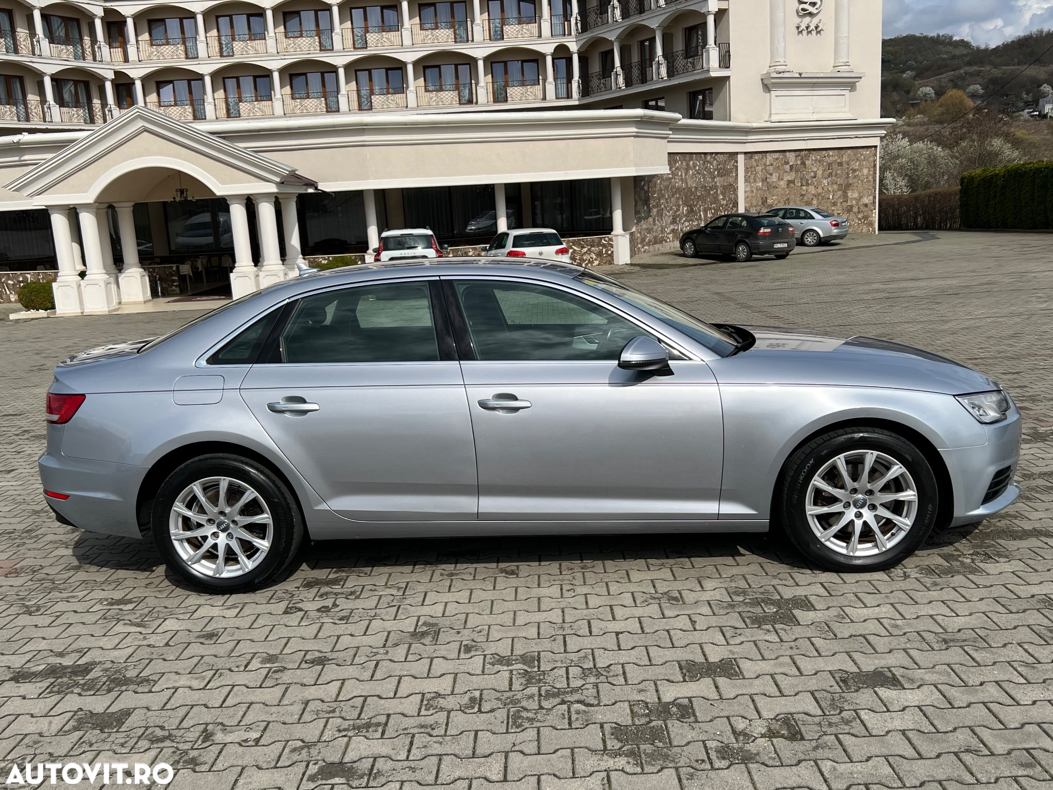 Audi A4 2.0 TDI DPF multitronic Ambiente - 20