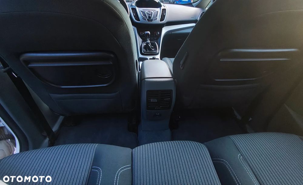 Ford C-MAX 2.0 TDCi Titanium - 11