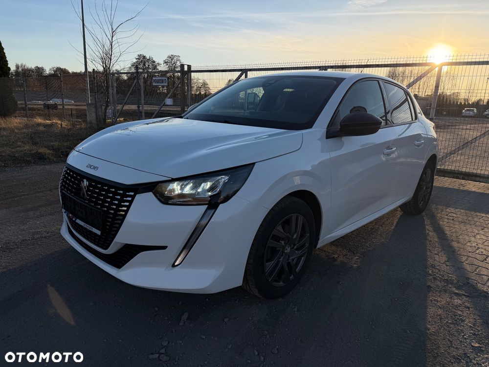 Peugeot 208 - 5