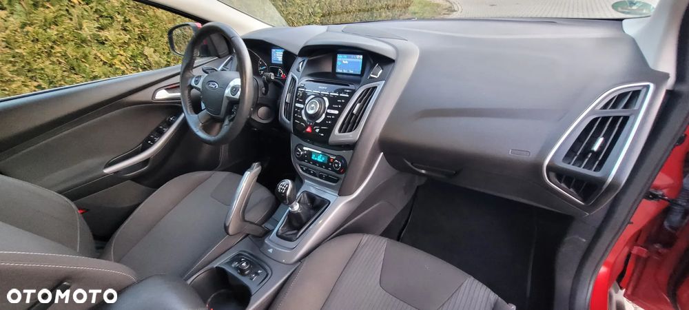 Ford Focus 1.6 EcoBoost Start-Stopp-System SYNC Edition - 24