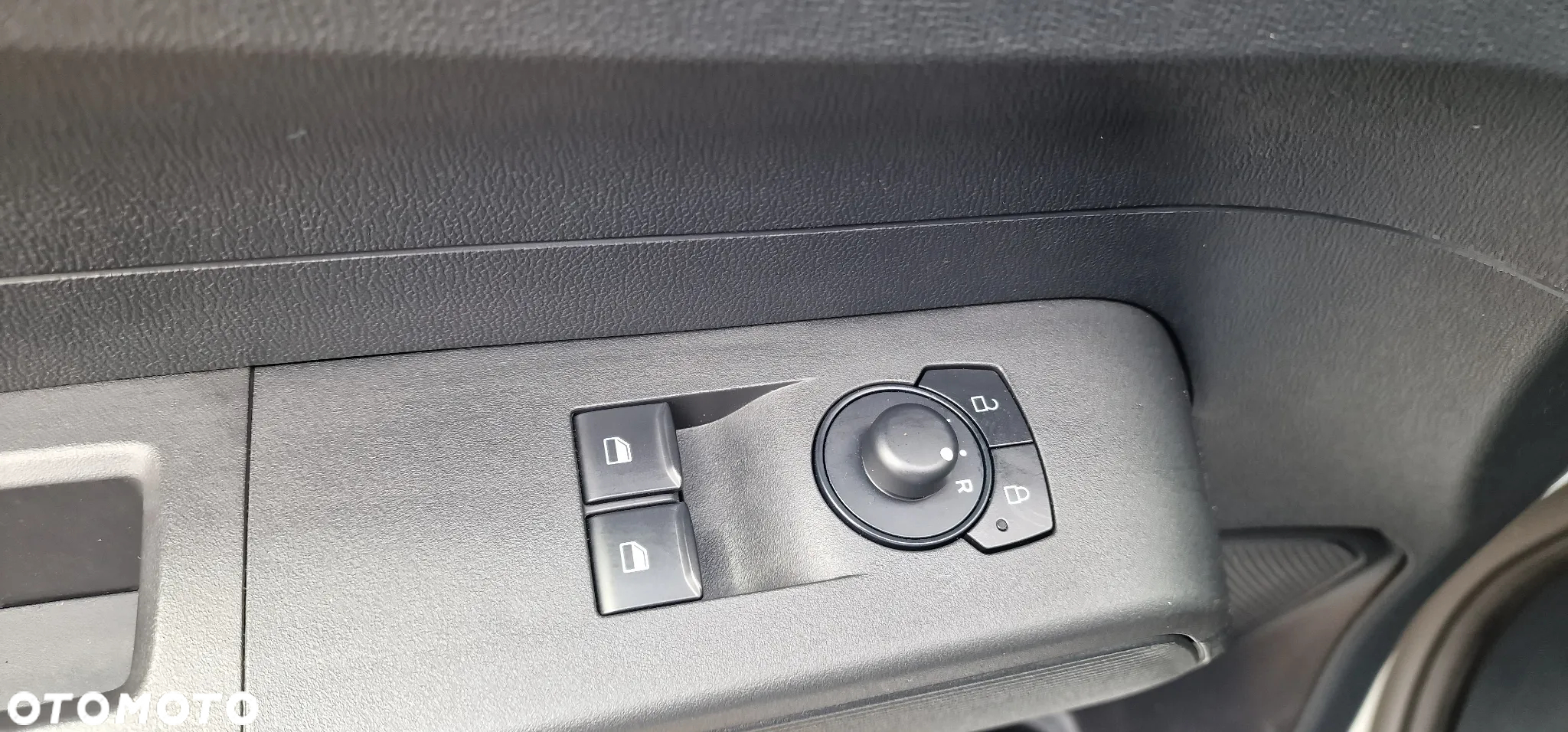 Ford Transit Courier 1,0 l EcoBoost Trend - 26