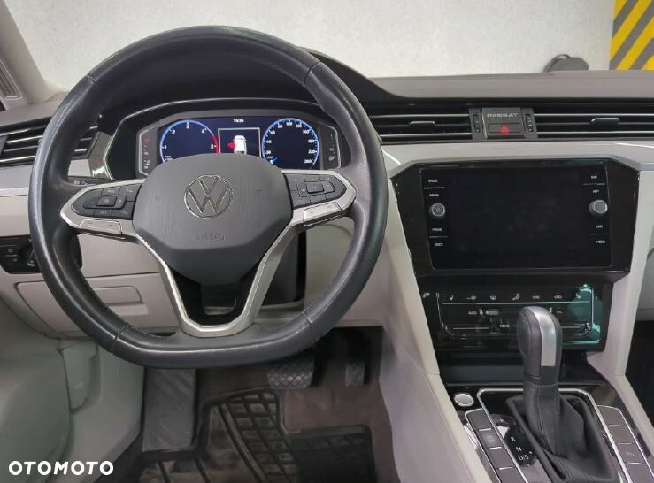 Volkswagen Passat Variant - 5