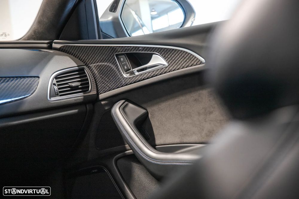 Audi RS6 Avant 4.0 TFSi Plus quattro Tiptronic - 30
