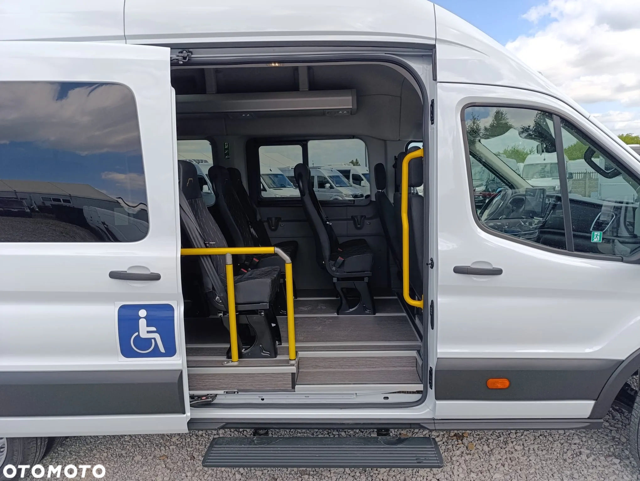 Ford Transit - 18