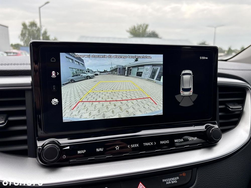 Kia Ceed 1.5 T-GDI M DCT - 23